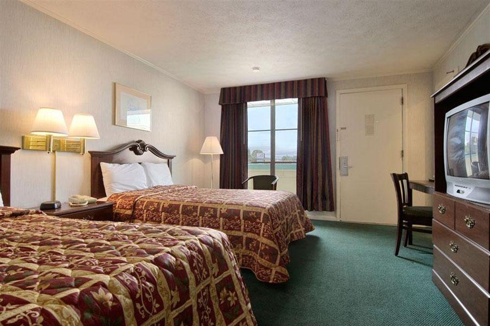 Americas Best Value Inn Suites South Boston Habitación foto